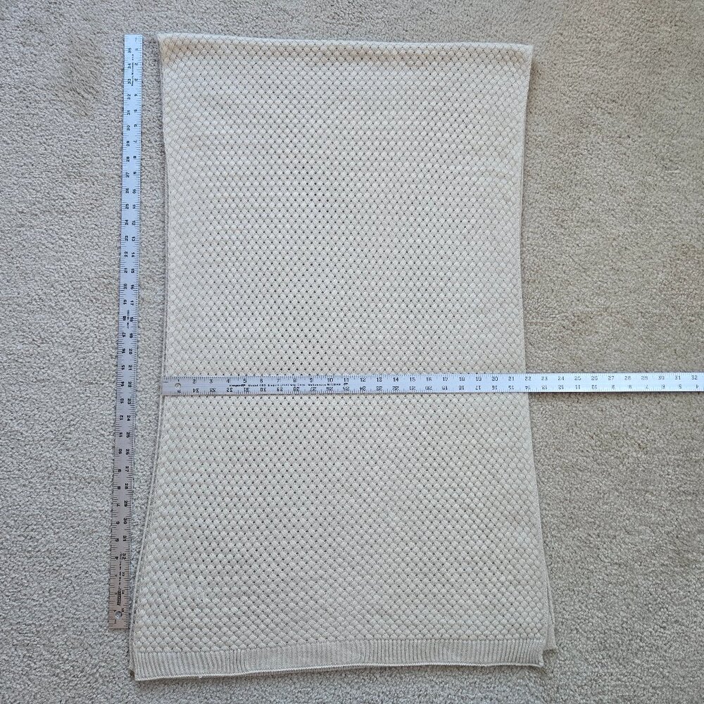 Organic Work Cashmere Basketweave Scarf Natural/Oatmeal - Picture 4 of 12